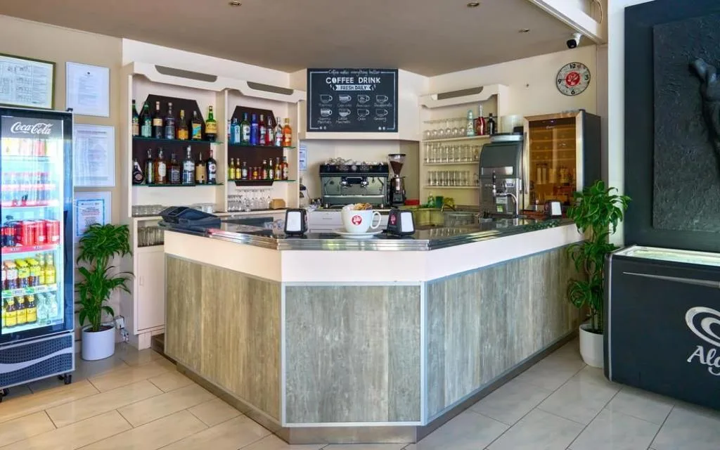 Bar