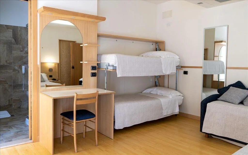 Camera Junior Suite
