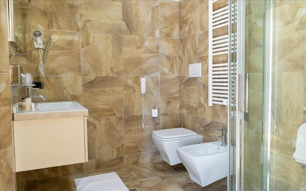 Bagno Camera Junior Suite