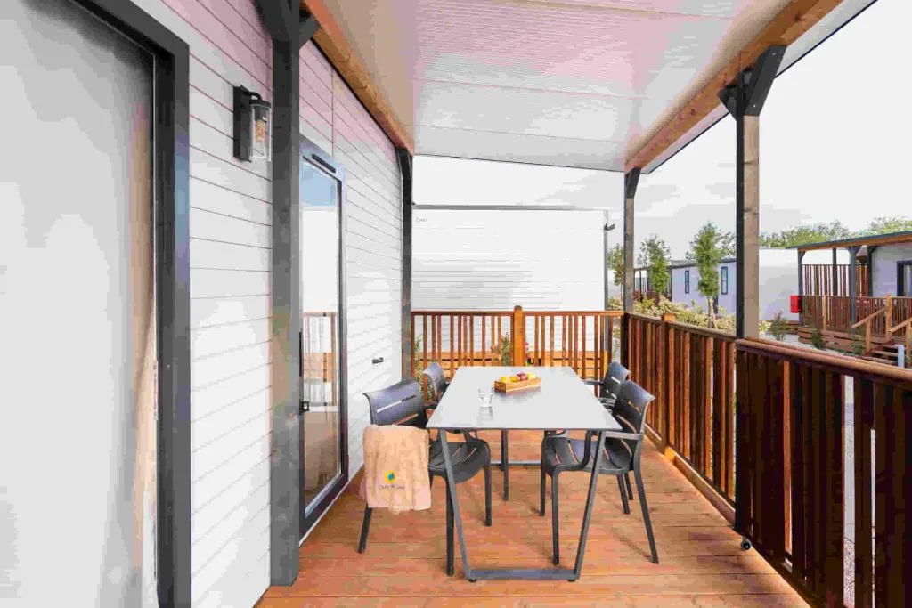 Veranda Lodge Deluxe