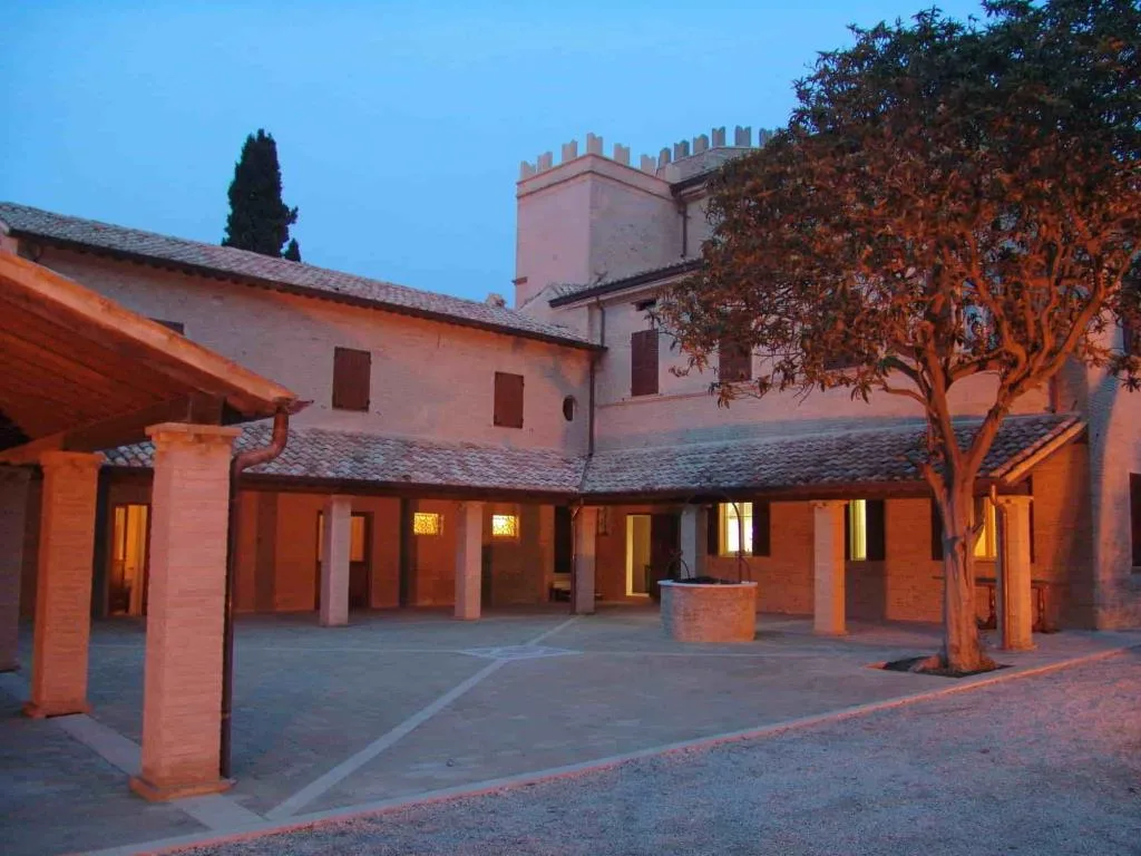 Esterno