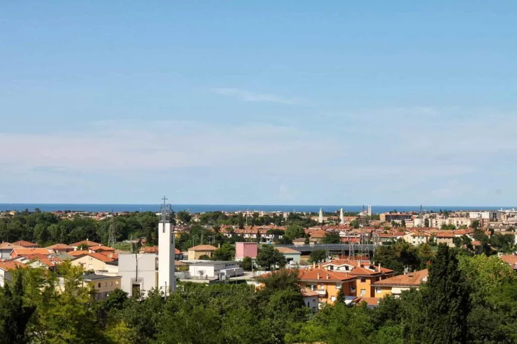 Dintorni