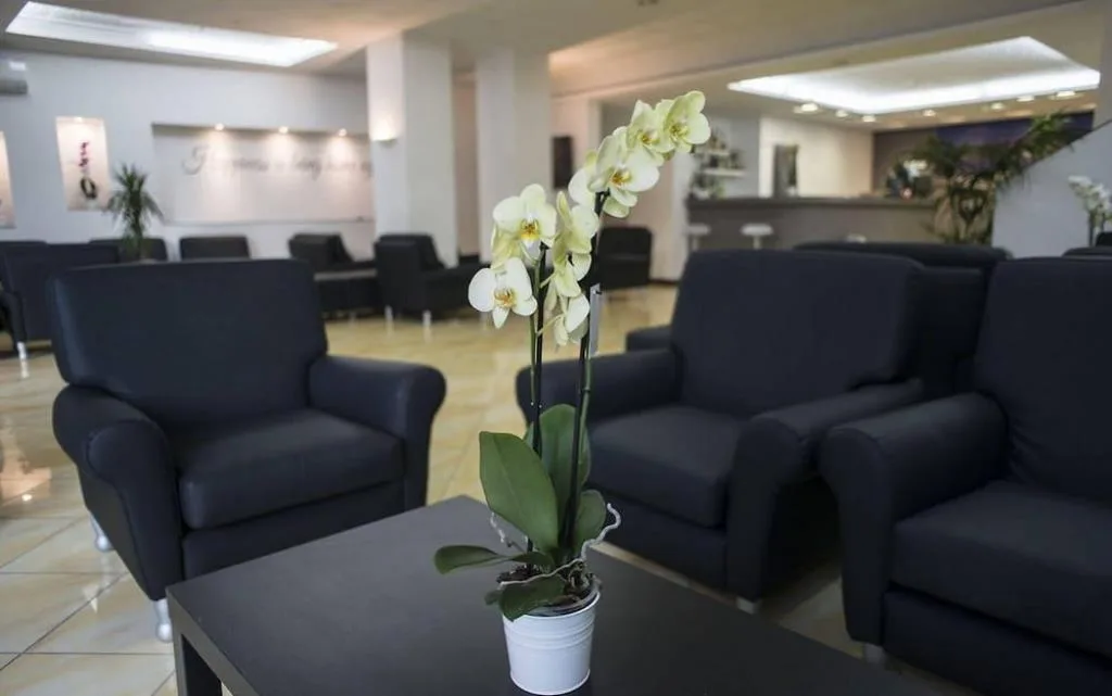 receptionist