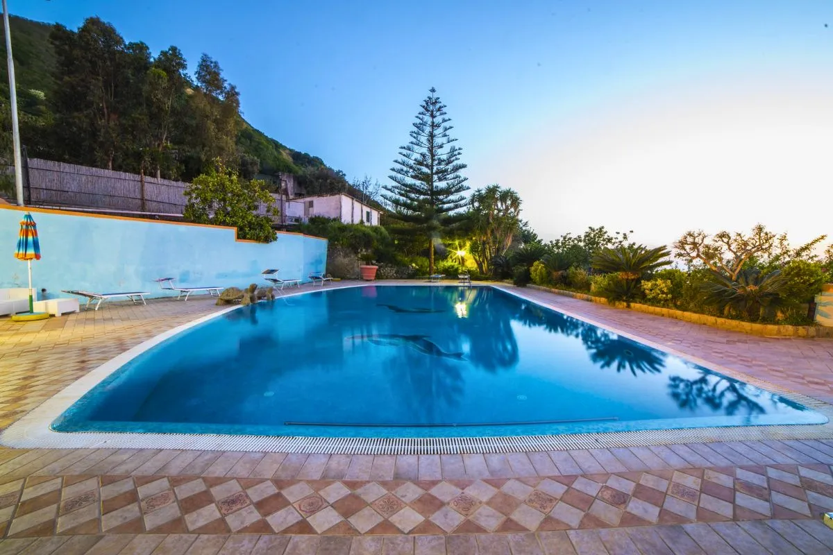 Park Hotel La Beccaccia - Piscina panoramica all'aperto