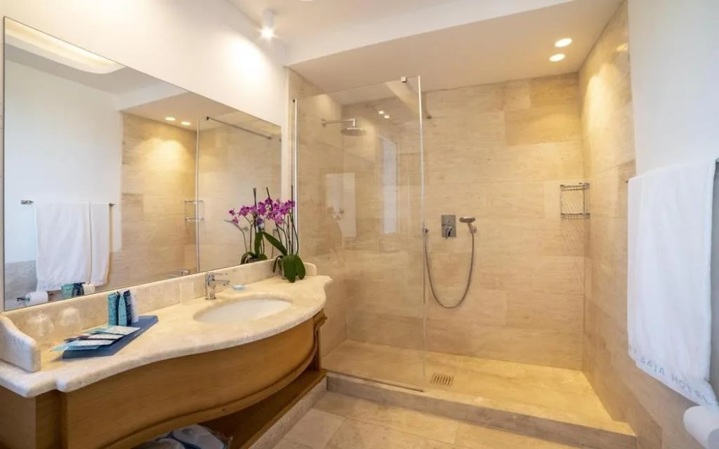 Bagno Camera Junior Suite