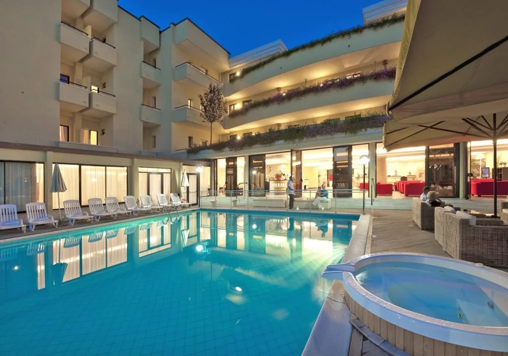 PiscinaNotte