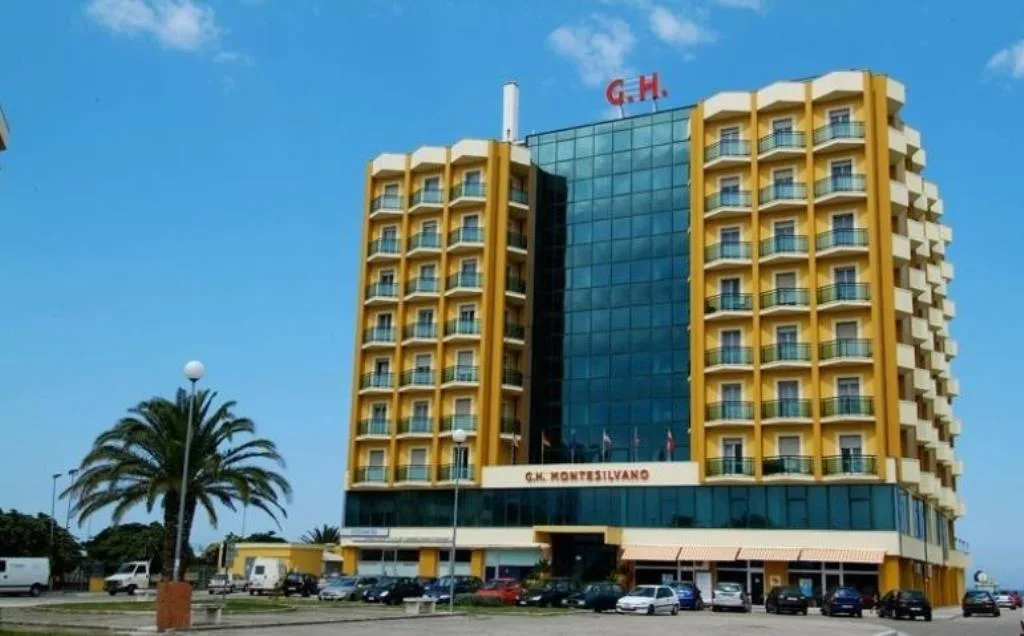 Esterno